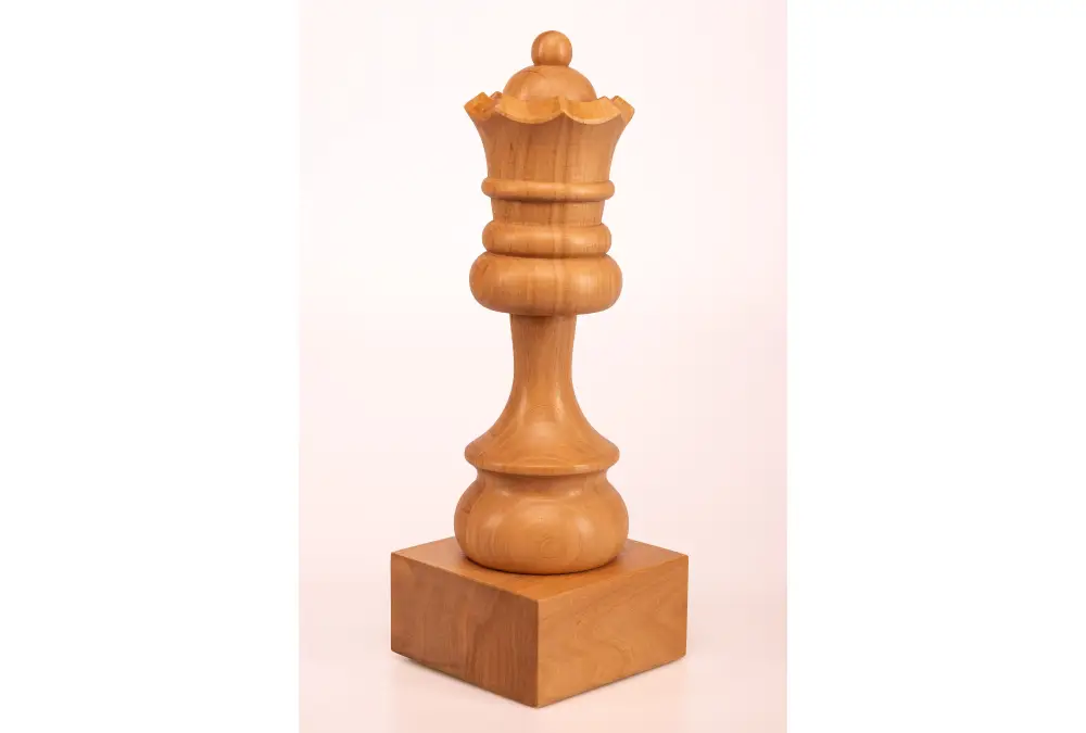 Puchar szachowy drewniany - Biały Hetman (35 cm)