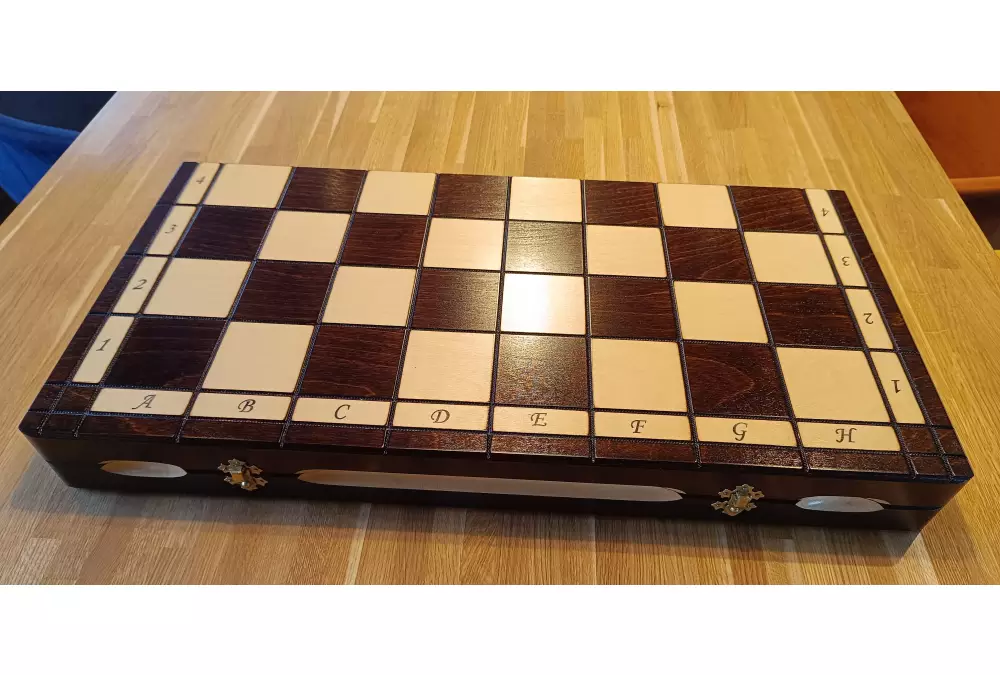 DUŻA KASETKA/SZACHOWNICA ROYAL LUX (65x65cm) pole 72mm