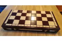 DUŻA KASETKA/SZACHOWNICA ROYAL LUX (65x65cm) pole 72mm DUŻA KASETKA/SZACHOWNICA ROYAL LUX (65x65cm) pole 72mm