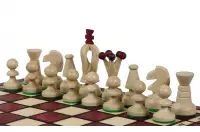 SZACHY KRÓLEWSKIE MAŁE (30x30cm) klonowe, ozdobne, wiśniowe SZACHY KRÓLEWSKIE MAŁE (30x30cm) klonowe, ozdobne, wiśniowe