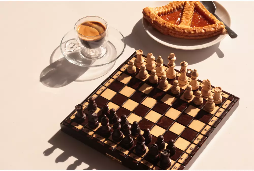 Drewniane szachy szkolne mini - wypalane