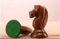 Figury szachowe Queen's Gambit 1957 akacja indyjska 3,75 cale Figury szachowe Queen's Gambit 1957 akacja indyjska 3,75 cale