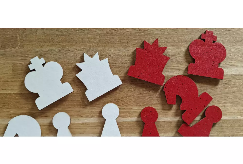 Figury magnetyczne do szachów demonstracyjnych, białe/czerwone (król 75 mm)