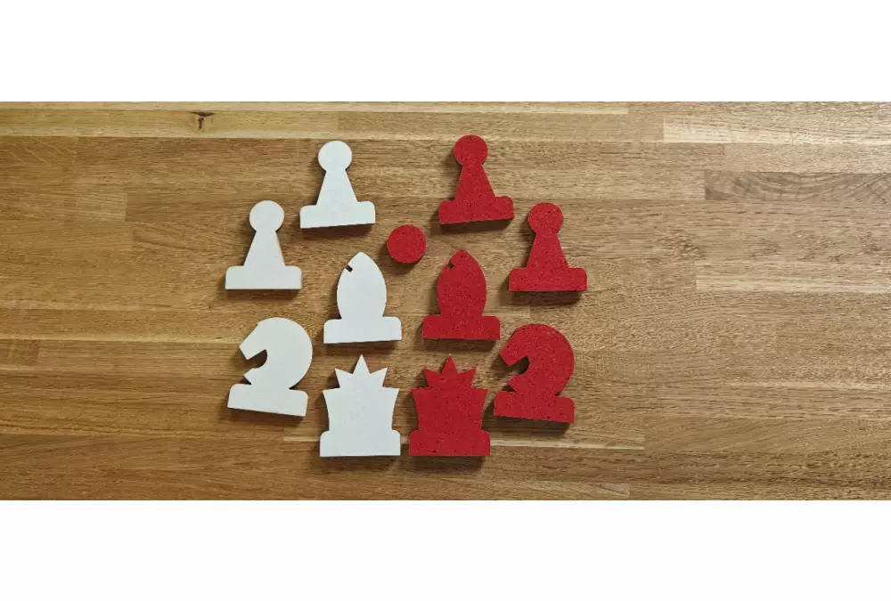 Figury magnetyczne do szachów demonstracyjnych, białe/czerwone (król 75 mm)