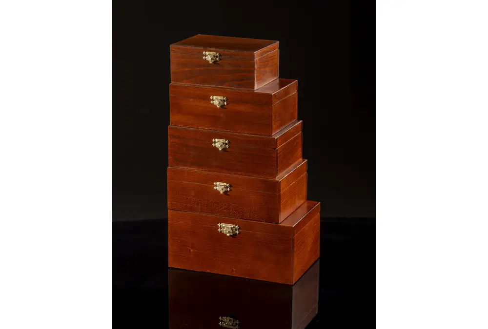 Drewniany kuferek do przechowywania figur Staunton nr 5 (wysokość króla 90 mm)