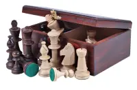 Figury szachowe Staunton nr 5 w drewnianym kuferku Figury szachowe Staunton nr 5 w drewnianym kuferku