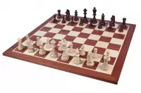 Figury drewniane Staunton nr 6 w drewnianym kuferku w kolorze mahoniowym Figury drewniane Staunton nr 6 w drewnianym kuferku w kolorze mahoniowym