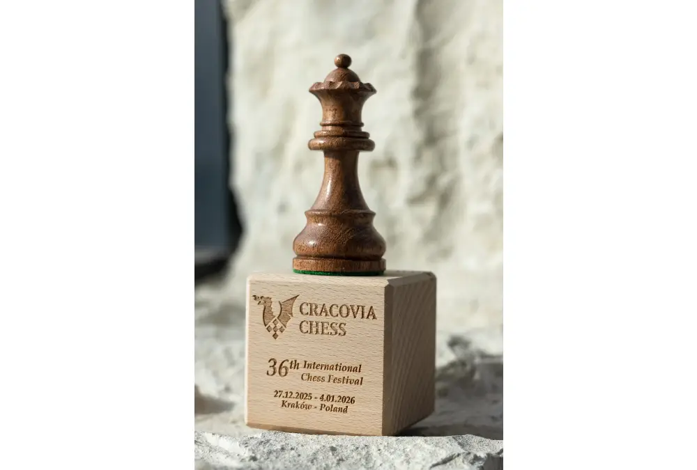 Puchar drewniany szachowa figura - Hetman (13,5 cm)