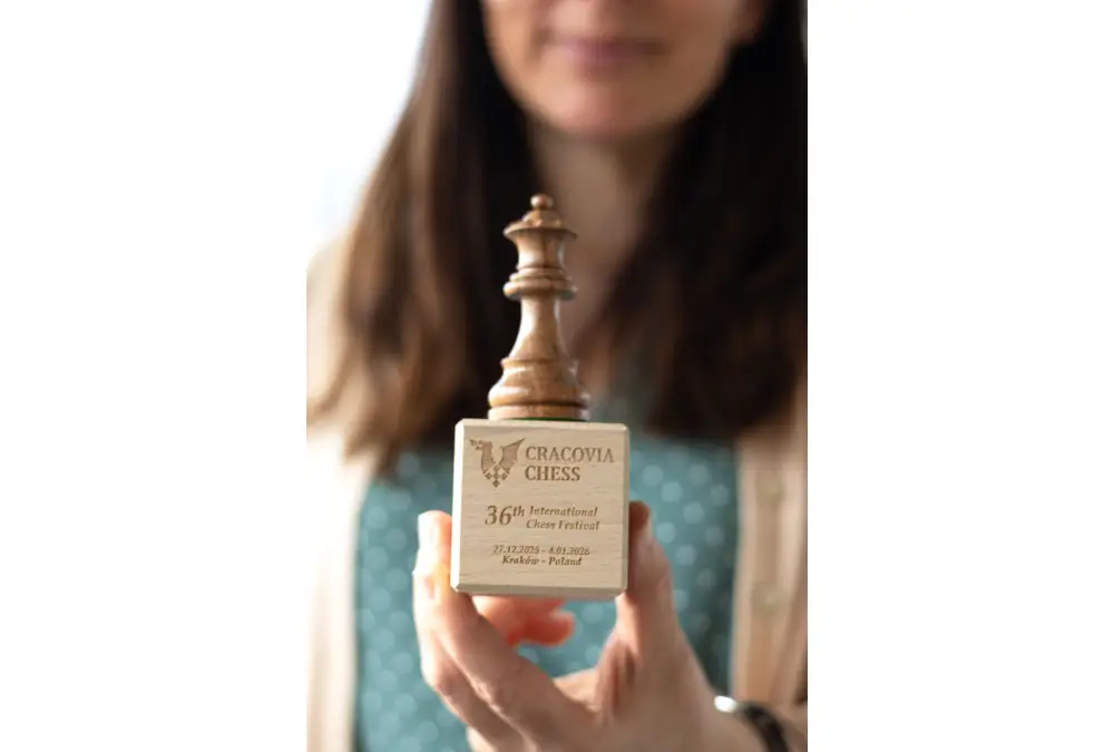 Puchar drewniany szachowa figura - Hetman (13,5 cm)