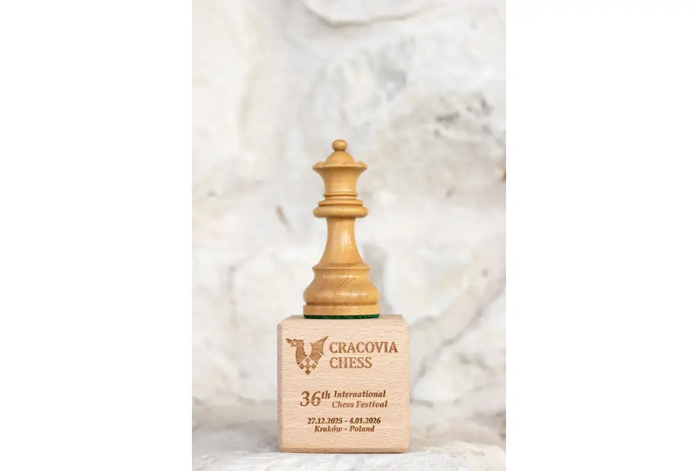 Puchar drewniany szachowa figura - Hetman (13,5 cm)