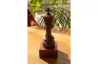 Puchar szachowy drewniany - Czarny król ( cm)