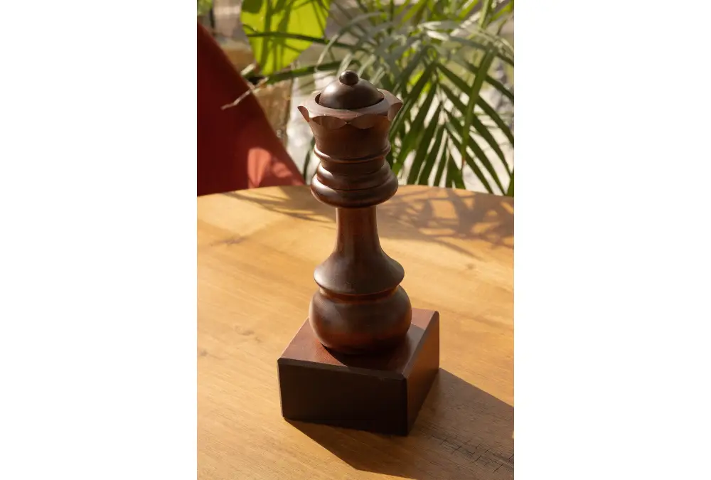 Puchar szachowy drewniany - Czarny Hetman (26 cm)