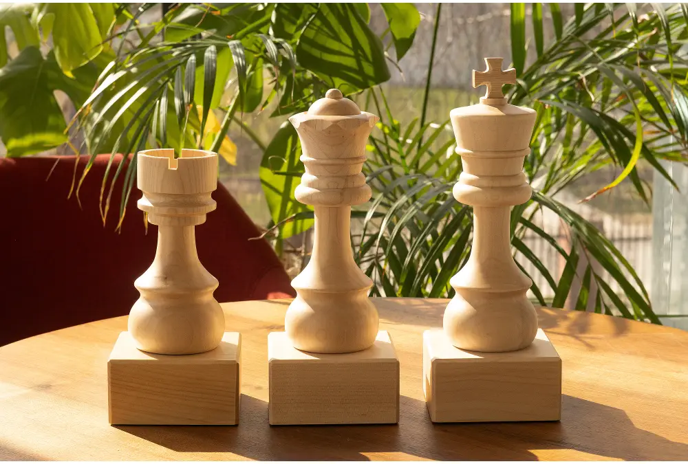 Puchar szachowy drewniany - Biały król ( cm)