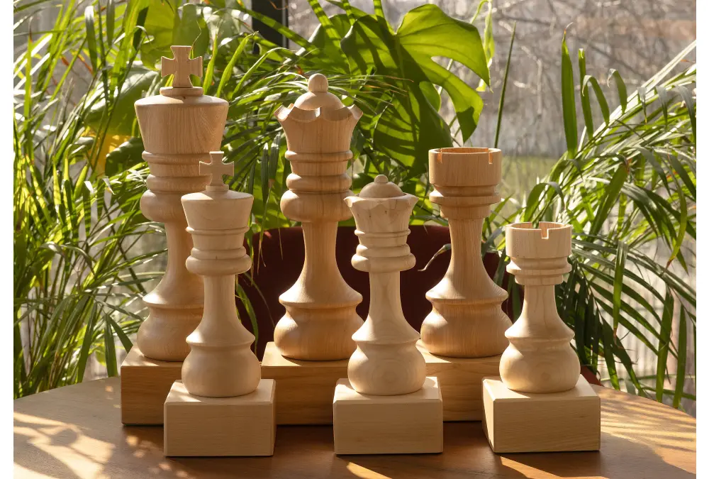 Puchar szachowy drewniany - Biały król ( cm)