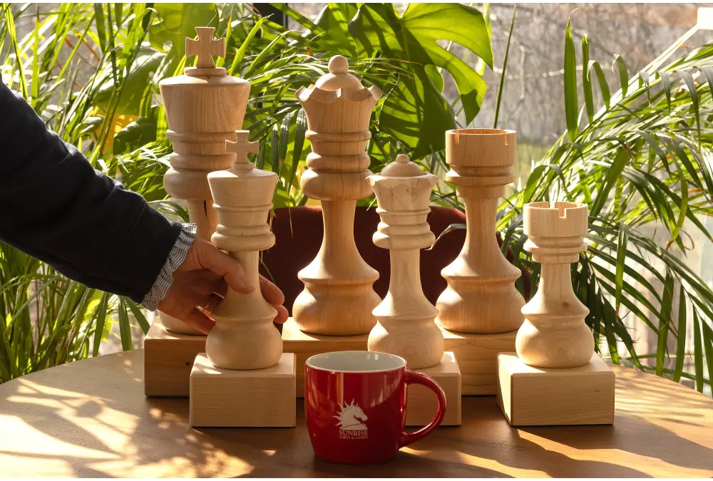 Puchar szachowy drewniany - Biała wieża (20 cm)