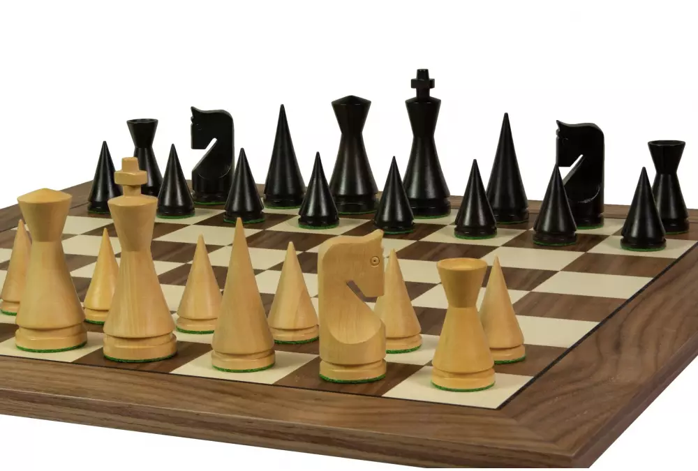 Deska szachowa nr 5+ z czarną ramką (bez opisu) orzech/klon (intarsja) - Ekskluzywna