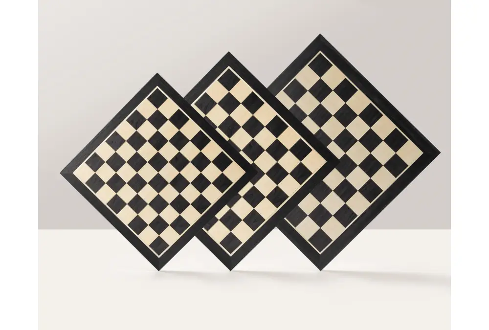 Deska szachowa nr 5+ (bez opisu) hebanizowana (intarsja)