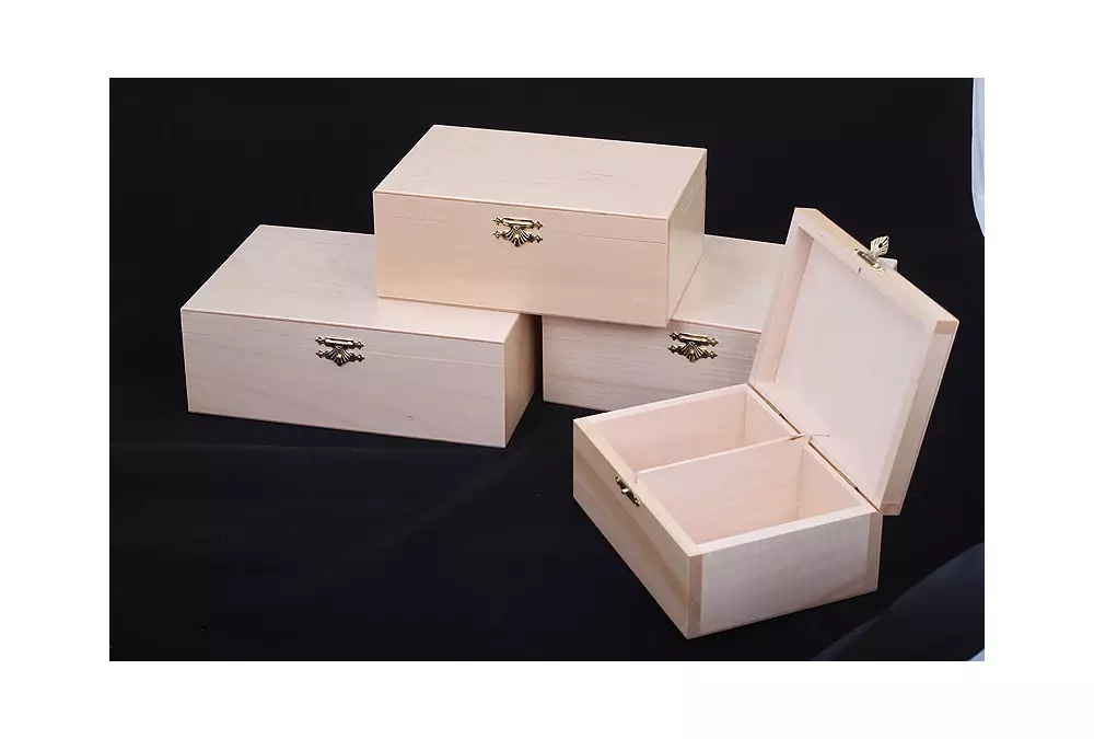 DREWNIANY KUFEREK NA FIGURY SZACHOWE STAUNTON No 6