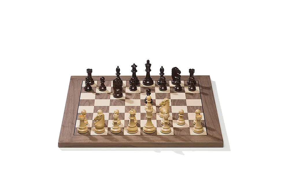 Szachownica elektroniczna DGT USB, orzech/klon + figury Royal