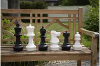 Mały zestaw szachów ogrodowych (król 30 cm) Mały zestaw szachów ogrodowych (król 30 cm)