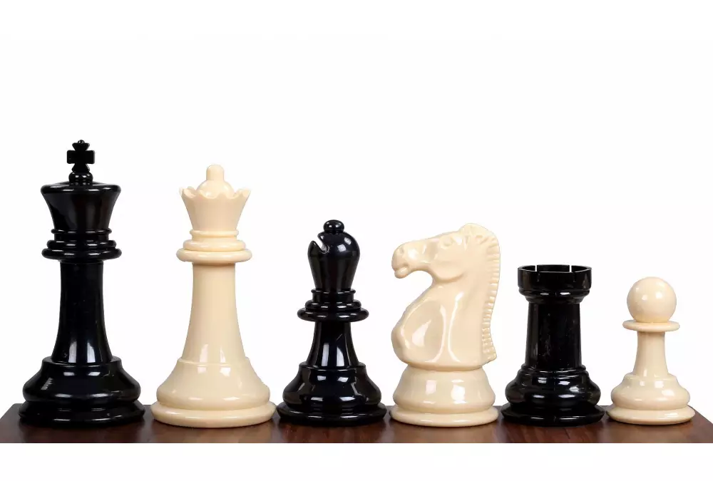 Mały zestaw do szachów i warcabów plenerowych / ogrodowych (król 20 cm) - figury + pionki do warcabów + szachownica