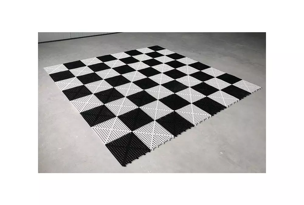 Szachownica gumowa do szachów oraz warcabów plenerowych / ogrodowych (pole 30 cm)