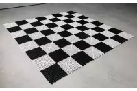 Szachownica gumowa do szachów oraz warcabów plenerowych / ogrodowych (pole 30 cm) Szachownica gumowa do szachów oraz warcabów plenerowych / ogrodowych (pole 30 cm)