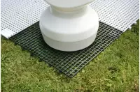 Szachownica plastikowa do szachów oraz warcabów plenerowych / ogrodowych (pole 36 cm) Szachownica plastikowa do szachów oraz warcabów plenerowych / ogrodowych (pole 36 cm)