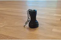 Brelok czarna wieża Brelok czarna wieża