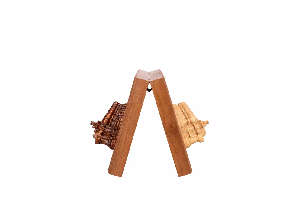 Szachy magnetyczne-orzechowe (33x33cm)