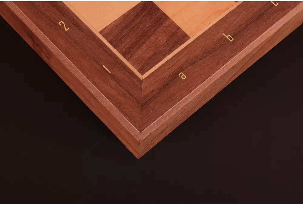 Szachy magnetyczne-orzechowe (33x33cm)