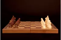 Szachy magnetyczne-orzechowe (33x33cm) Szachy magnetyczne-orzechowe (33x33cm)