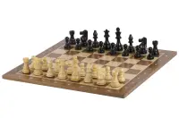 Zestaw szachowy French Lardy - szachownica orzechowa (pole 50 mm), figury (król 90 mm) Zestaw szachowy French Lardy - szachownica orzechowa (pole 50 mm), figury (król 90 mm)