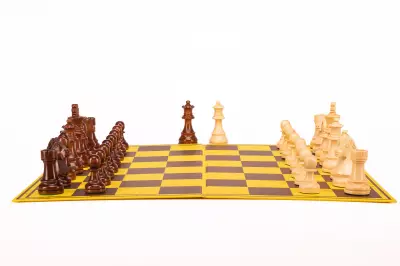 Zestaw szachowy | Figury szachowe German 5+ | Król 98 mm | Szachownica tekturowa