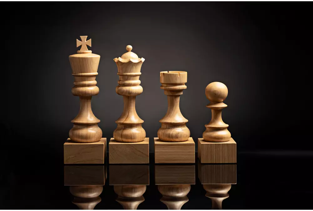 Puchar szachowy drewniany - Biały Pion (25 cm)