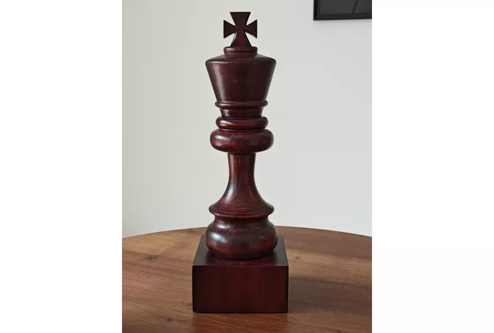 Puchar szachowy drewniany - Czarny Król (37 cm)