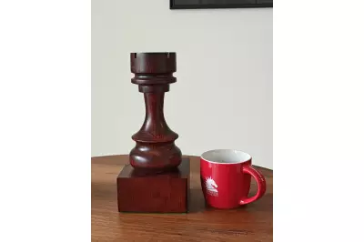 Puchar szachowy drewniany - Czarna Wieża (27 cm)