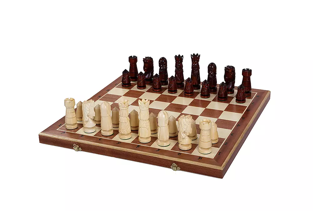 SZACHY ZAMKOWE DUŻE (58,5 x 59 cm) intarsja, wkładka