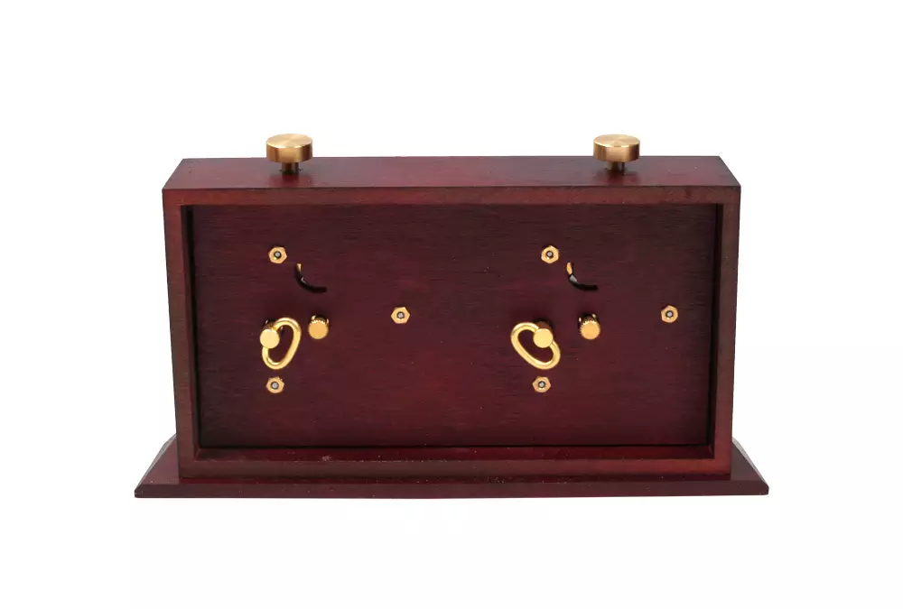 Zegar drewniany BHB z podstawką - duży ciemny