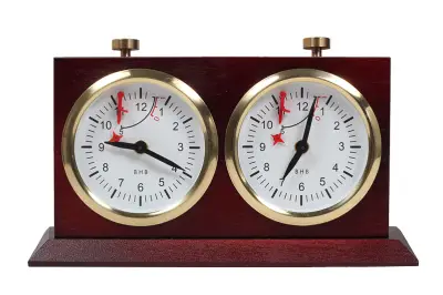 Zegar drewniany BHB z podstawką - duży ciemny