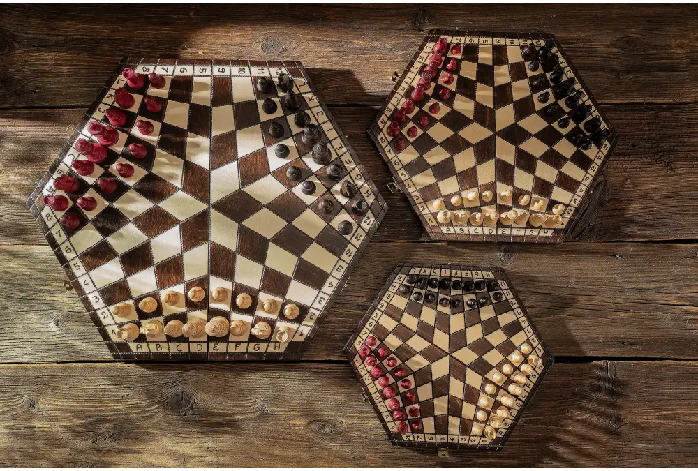 Szachy dla trójki graczy - średnie (sześciokątna szachownica o boku 20 cm)