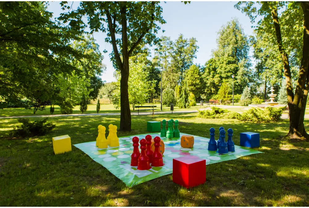 Pionki do chińczyka plenerowego / ogrodowego (wysokość pionka 62 cm)