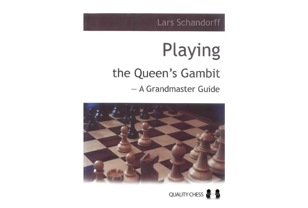 Playing the Queen's Gambit by Lars Schandorff (miękka okładka)