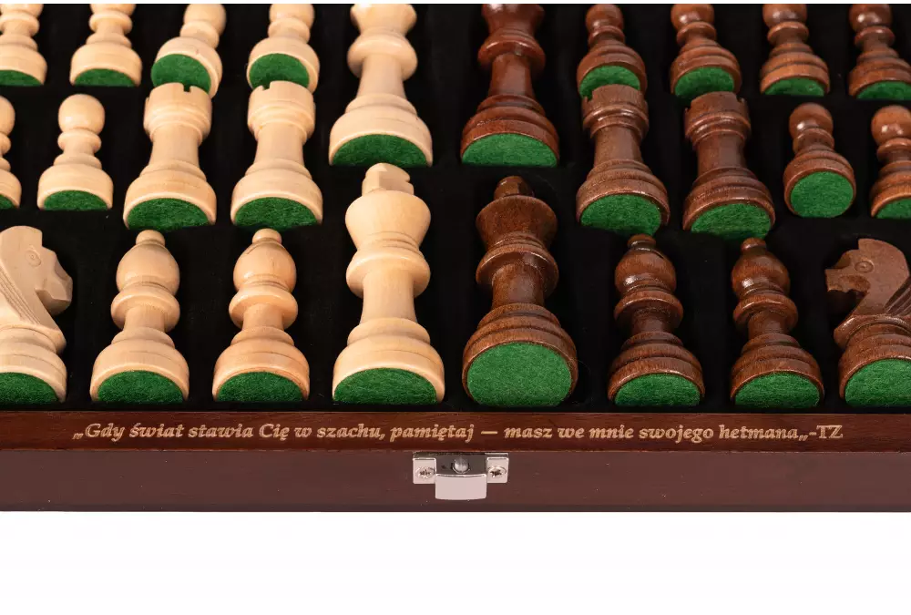 Grawerowanie szachów